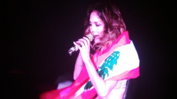 jennifer lopez jlo lebanese flag dubai 1