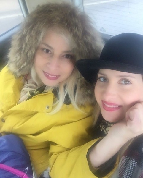 Music Nation - Kenza Morsli - New Pic With Her Mother (1)