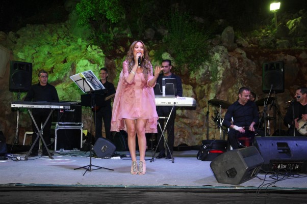 Music Nation - Sabine - Concert -  Mtayleb (12)