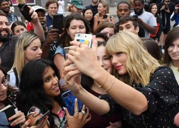 taylor swift 2