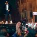 بالفيديو - محمد رمضان يتحدى قرار نقابة الموسيقيين في مصر ويغني في الشارع 10 بالفيديو – محمد رمضان يتحدى قرار نقابة الموسيقيين في مصر ويغني في الشارع