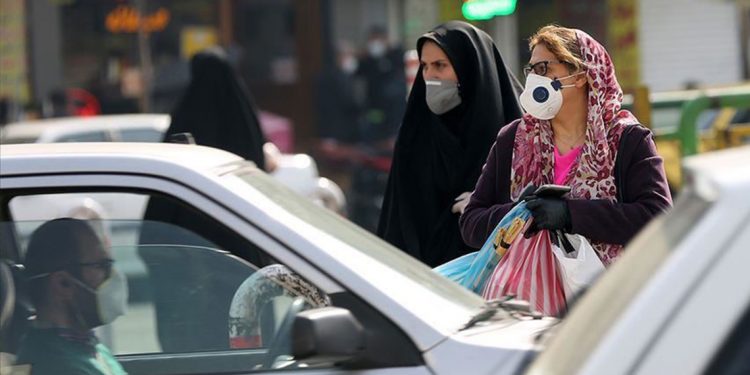 فيروس كورونا يحصد 50 إصابة في الساعة ووفاة كل 10 دقائق في ايران