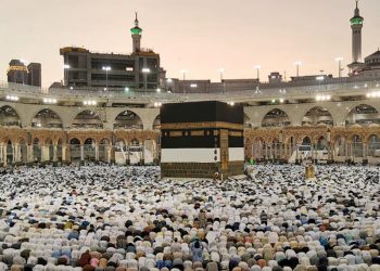 السعودية توقف العمرة للمواطنين والمقيمين ايضاً بسبب فيروس كورونا