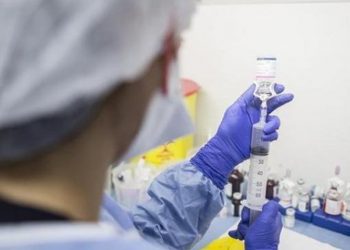 علماء يقترحون طريقة علاج جديدة لوقف السرطان