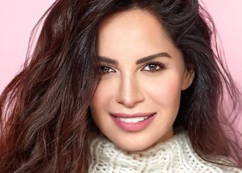 آمال ماهر تستعد لاحياء حفل بدون جمهور من امام الأهرامات