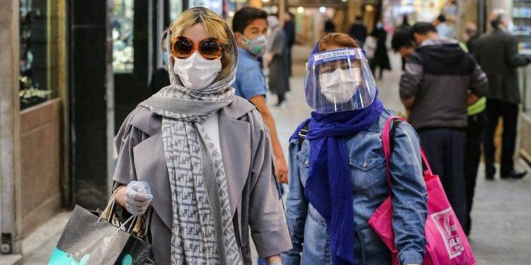 تفشي كورونا في إيران يعود إلى "المنحى التصاعدي" 1 تفشي كورونا في إيران يعود إلى “المنحى التصاعدي”