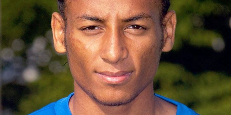 لاعب كرة قدم توفي في حادث سير يعود إلى الحياة بعد اربع سنوات! 1 لاعب كرة قدم توفي في حادث سير يعود إلى الحياة بعد اربع سنوات!