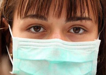 سبع علامات قد تشير إلى إصابتك بفيروس كورونا “من دون أن تدري”