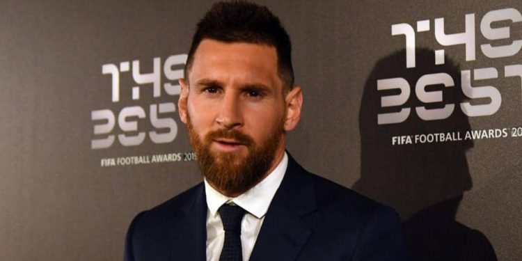 بعد 14 عام.. ميسي يقرر مغادرة فريق برشلونة مستعيناً بالقضاء 1 بعد 14 عام.. ميسي يقرر مغادرة فريق برشلونة مستعيناً بالقضاء