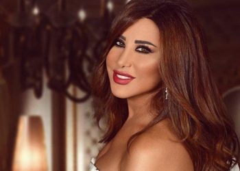 بالفيديو – نجوى كرم في رسالة مؤثّرة إلى الشباب: لا للهجرة