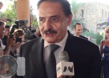 انفجار بيروت يكشف المستور.. الممثل العريق أنطوان كرباج كان متروكاً في مأوى للمسنين بالأشرفية