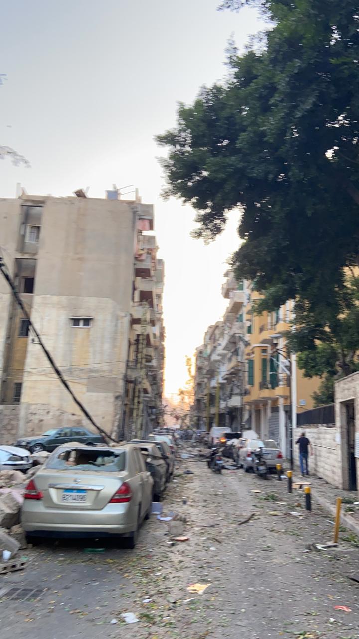 انفجار ضخم يهز بيروت ويحولها الى منطقة منكوبة..الاف الضحايا ودمار هائل 5