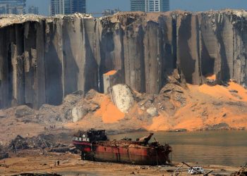 انفجار بيروت.. قبرص تستجوب قائد “سفينة الموت”