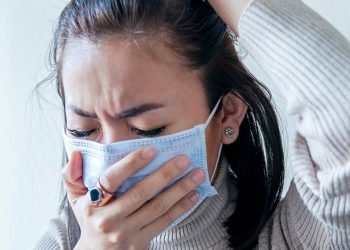 ما خطورة تزامن كورونا مع الزكام والإنفلونزا؟  