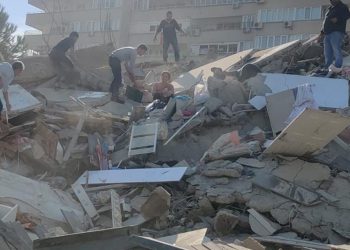 بالصور والفيديو – زلزال بقوة 7 درجات يهز تركيا ويتسبب بدمار كبير