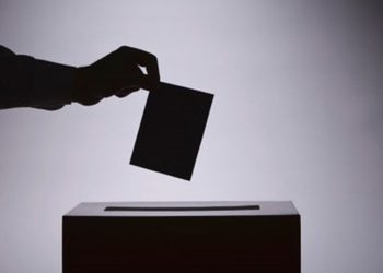 بالفيديو – نجوم هوليوود يصوّتون عراة في الانتخابات الرئاسية
