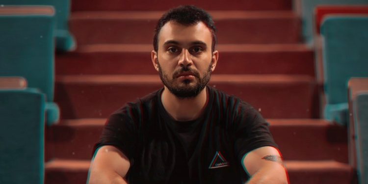 "Warner Music Middle East" توقع مع مغني الراب THE SYNAPTIK 1 “Warner Music Middle East” توقع مع مغني الراب THE SYNAPTIK