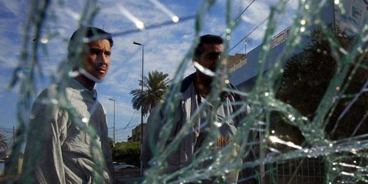 تشققات زجاج السيارة.. اختراع من "أبل" ينهي مشكلة الملايين 1 تشققات زجاج السيارة.. اختراع من “أبل” ينهي مشكلة الملايين