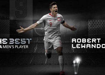 ليفاندوفسكي يكتسح ميسي ورونالدو ويفوز بجائزة أفضل لاعب لعام 2020!