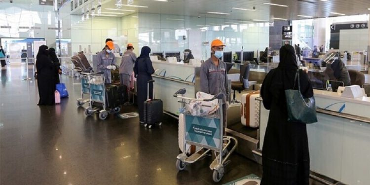 السعودية توقف جميع الرحلات الجوية والبرية والبحرية بسبب السلالة الجديدة من فيروس كورونا 1 السعودية توقف جميع الرحلات الجوية والبرية والبحرية بسبب السلالة الجديدة من فيروس كورونا