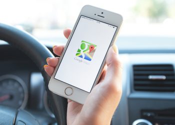 ميزة جديدة من خرائط جوجل توفر مكاناً لركن السيارات.. إليك الطريقة