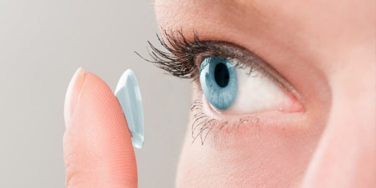 من فتات الذهب.. عدسات لاصقة تصحح عمى الألوان! 1 من فتات الذهب.. عدسات لاصقة تصحح عمى الألوان!