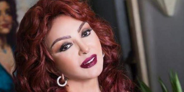 نبيلة عبيد تصدر كتابها "سينما نبيلة عبيد" 1 نبيلة عبيد تصدر كتابها “سينما نبيلة عبيد”