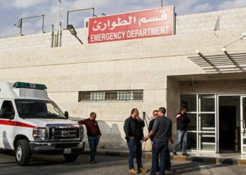 وفاة مصابين بكورونا بعد نفاد الأوكسجين من مستشفى أردني.. واستقالة وزير الصحة