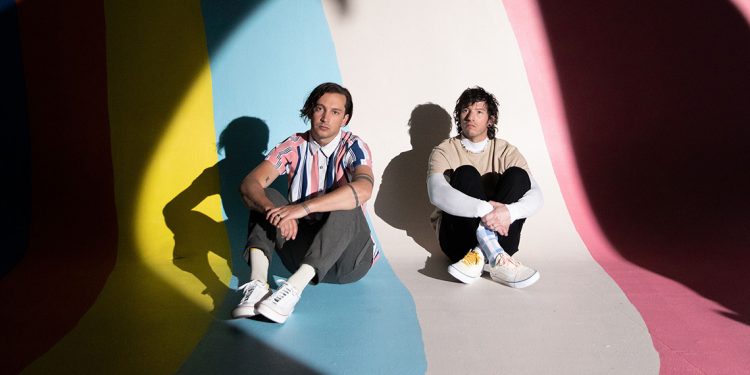 الثنائي الغنائي "Twenty One Pilots" يصدر “SHY AWAY” أول عمل من الألبوم المقبل 1 الثنائي الغنائي “Twenty One Pilots” يصدر “SHY AWAY” أول عمل من الألبوم المقبل