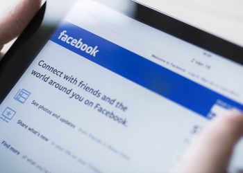 “فيسبوك” تحتفل بشهر رمضان على طريقتها