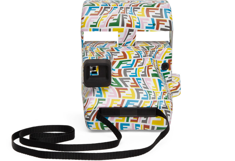 05 FENDI and POLAROID Camera FF Vertigo Summer back 800x548 1