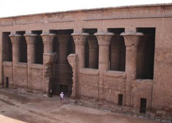 تُشاهد لأول مرة منذ 1500 عام.. اكتشاف ألوان ونقوش تاريخية بمعبد في مصر