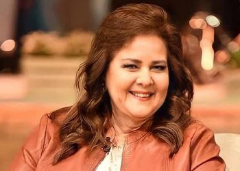 ما هي تطورات الحالة الصحية لدلال عبد العزيز وهل علمت بوفاة سمير غانم؟