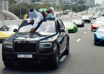 محمد رمضان يصدر جديده “ڤيرساتشي بيبي” ويتبرع بالأرباح