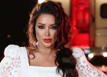 في أغنية لو تخرب الدني.. كاميليا ورد تصر على الحب والرقص والفرح