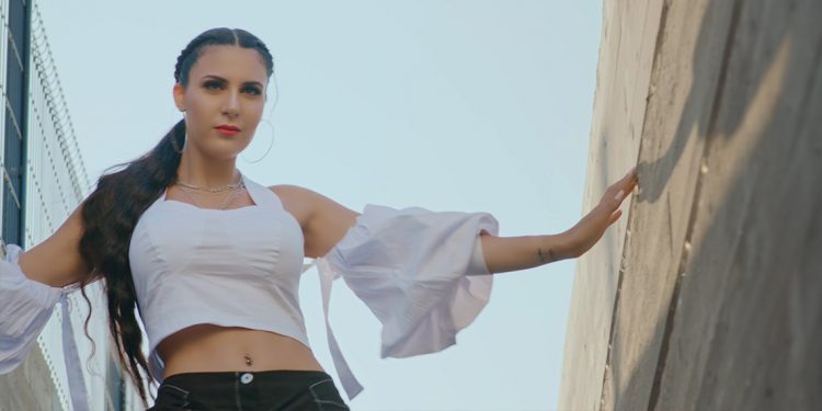 سارة براهمي نجمة جديدة من تونس الى العالم مع لايف ستايلز ستوديوز