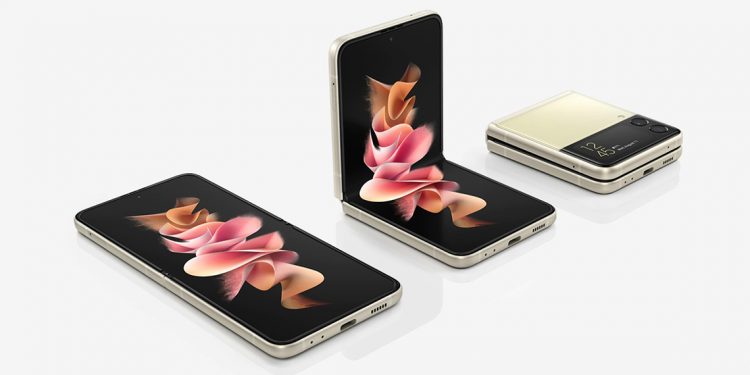 سامسونج تطلق Galaxy Z Flip 3 القابل للطي وهذه المواصفات الخارقة