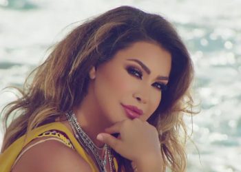 نوال الزغبي تحصد الملايين في عليه ابتسامة