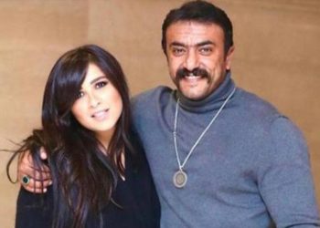 شقيق ياسمين عبدالعزيز يعبر عن شوقه لها و زوجها يتوعد بفيديو بوكسينغ