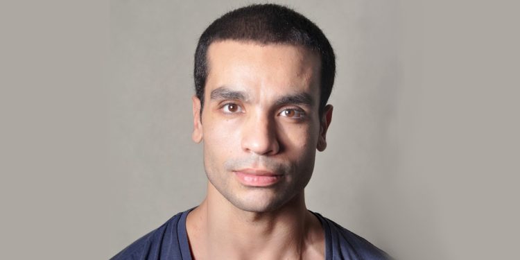 إحالة فنان مصري للجنايات بعد تحرشه بالنساء في ورشة تمثيل 1 إحالة فنان مصري للجنايات بعد تحرشه بالنساء في ورشة تمثيل