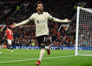 صور محمد صلاح تغزو حسابات نجوم مصر بعد انجازه الكبير أمام مانشستر يونايتد