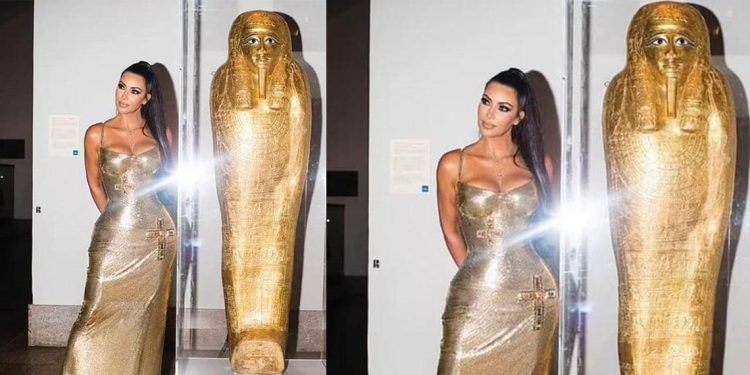كيم كارداشيان تساعد في استعادة مومياء مصرية مسروقة 1 كيم كارداشيان تساعد في استعادة مومياء مصرية مسروقة