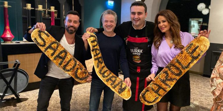 بالفيديو الشيف بوراك يجمع كارول سماحة و مروان خوري و سعد رمضان في دبي 1 بالفيديو الشيف بوراك يجمع كارول سماحة و مروان خوري و سعد رمضان في دبي