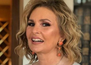 يسرا تعود الى المسرح بعد 19 عام من موسم الرياض