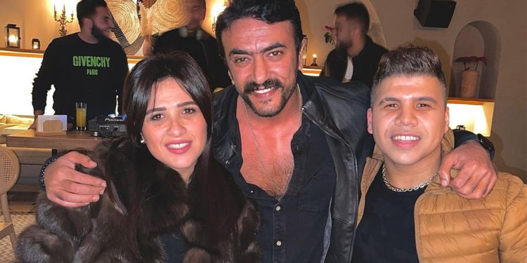 بالفيديو هكذا احتفلت ياسمين عبد العزيز بعيد ميلادها مع عمر كمال