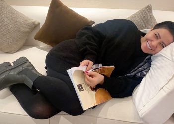 شيرين تطل على جمهورها بصورة جديدة .. وحشتوني