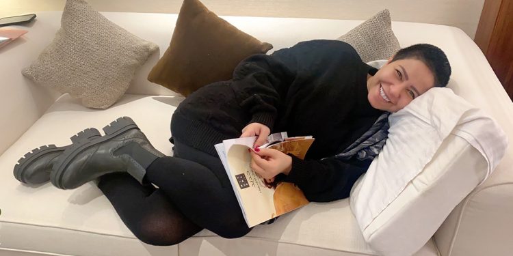 شيرين تطل على جمهورها بصورة جديدة .. وحشتوني