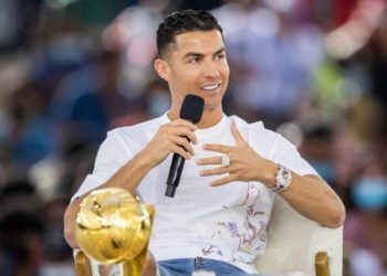 كريستيانو رونالدو بندوة خاصة من اكسبو دبي .. امنع ابنائي من استخدام الهاتف