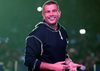 اختفاء كل أغاني عمرو دياب من يوتيوب وعدد من المنصات لهذا السبب
