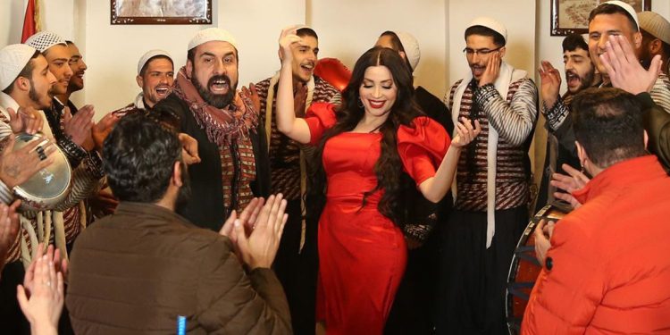 بالفيديو نسرين طافش تحتفل بعيد ميلادها بالزفة